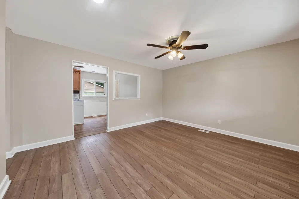 1260 Candlewood Lane Ypsilanti, MI 48198