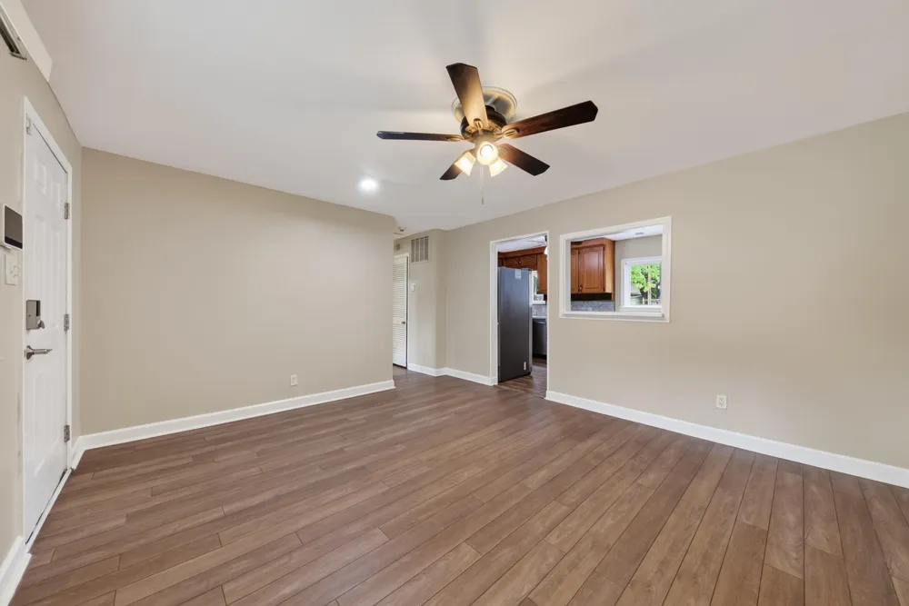 1260 Candlewood Lane Ypsilanti, MI 48198