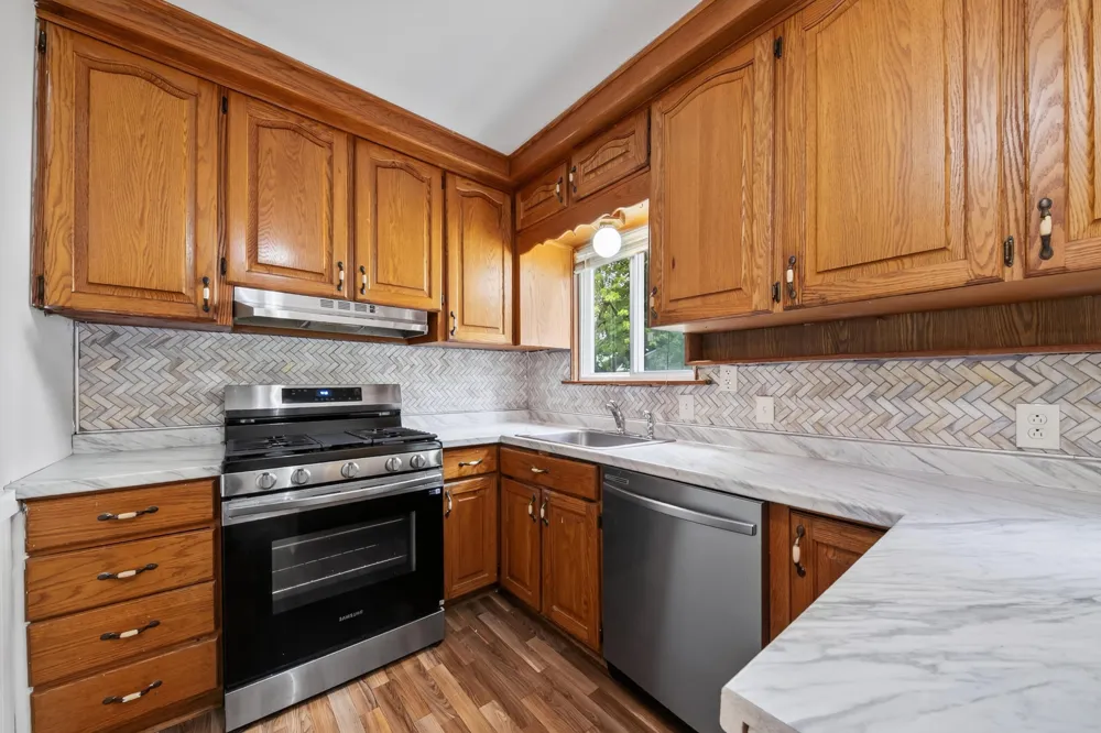 1260 Candlewood Lane Ypsilanti, MI 48198