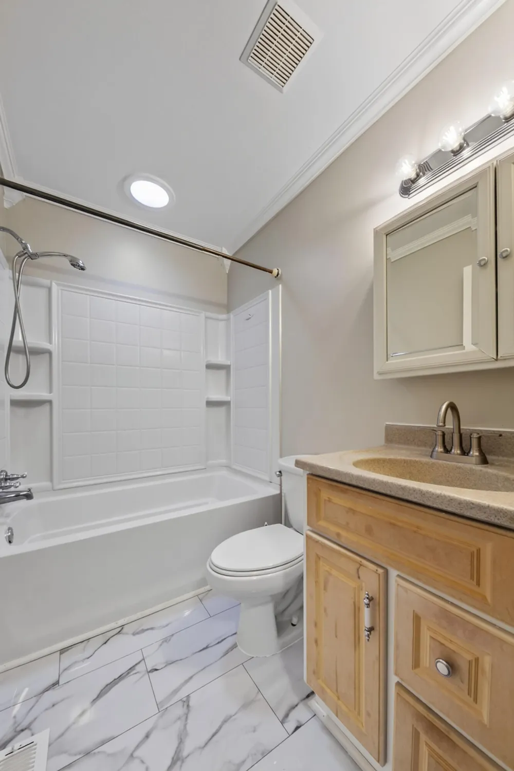 1260 Candlewood Lane Ypsilanti, MI 48198