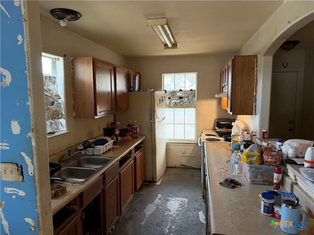 602 W Dallas Avenue Seadrift, TX 77983