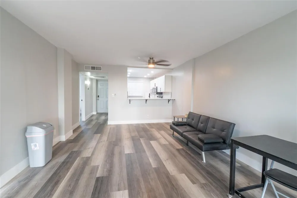 119 Royal Park Drive #4h Oakland Park, FL 33309