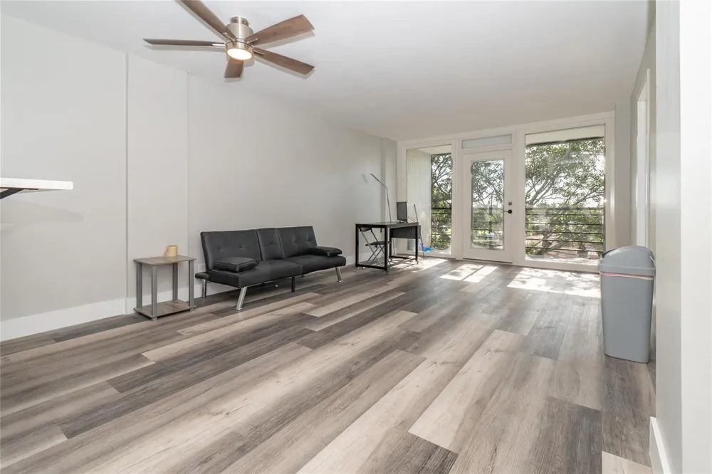 119 Royal Park Drive #4h Oakland Park, FL 33309