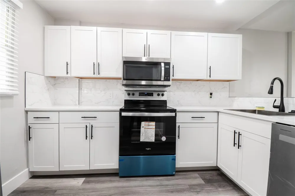 119 Royal Park Drive #4h Oakland Park, FL 33309