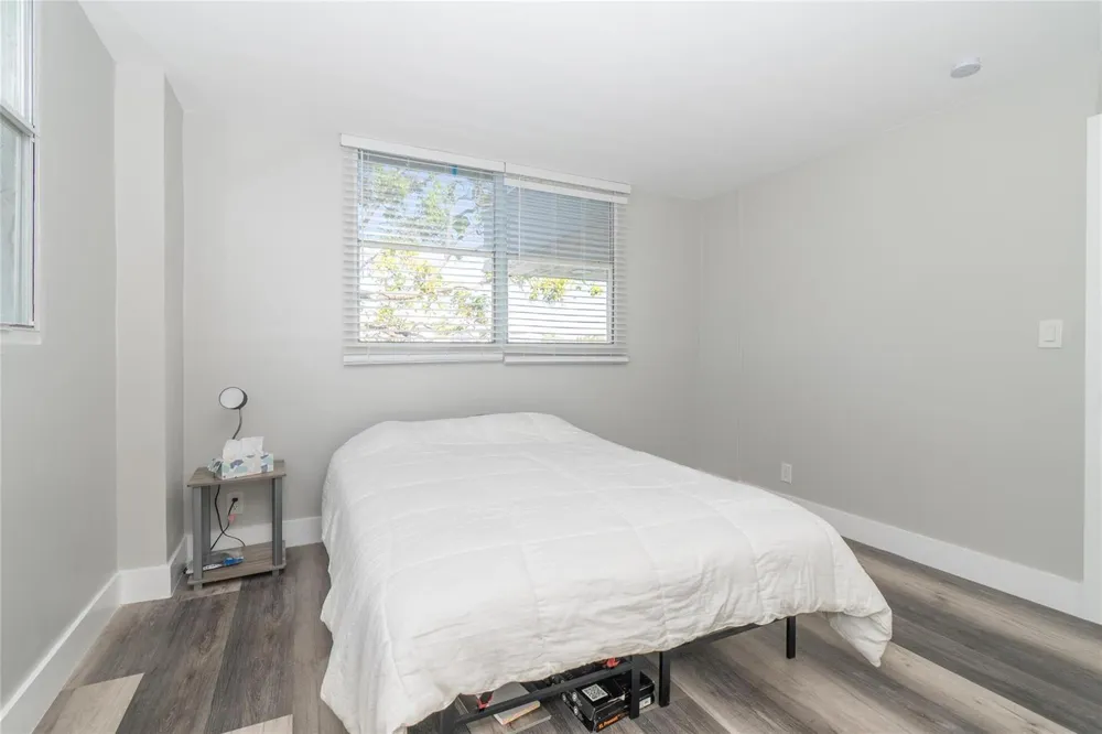 119 Royal Park Drive #4h Oakland Park, FL 33309