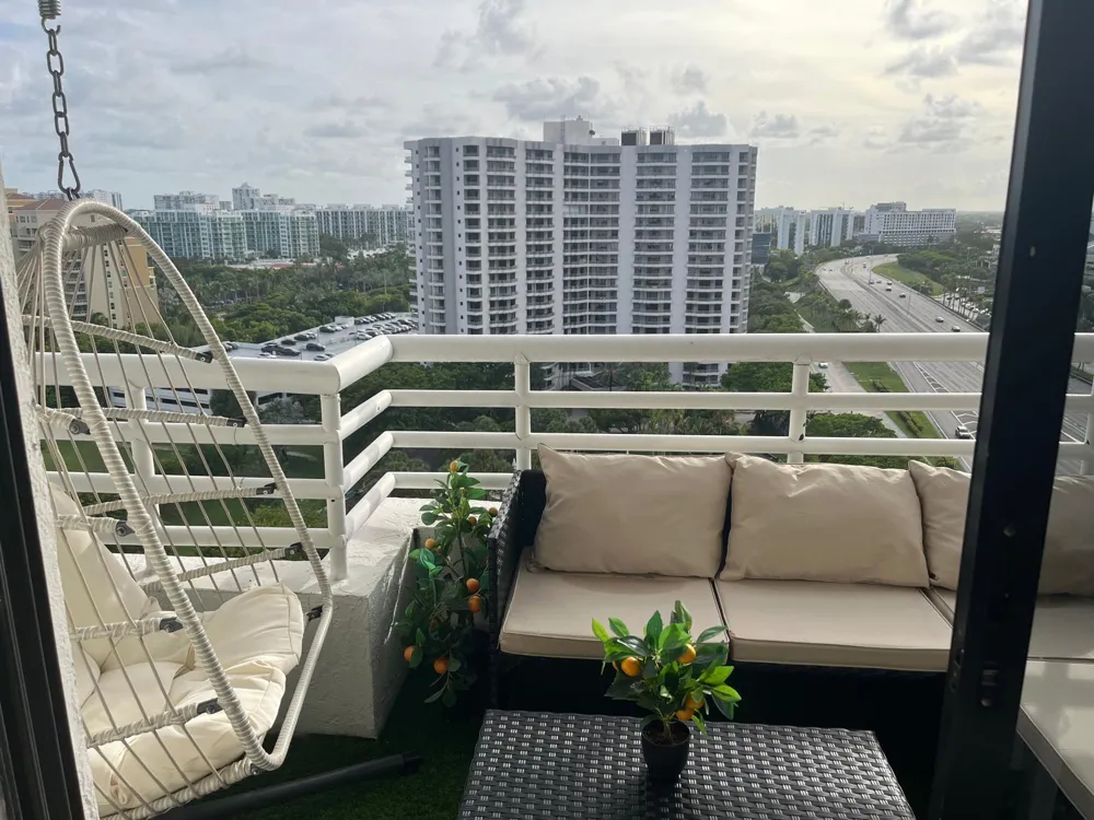 3300 NE 192ND STREET #1706 Aventura, FL 33180