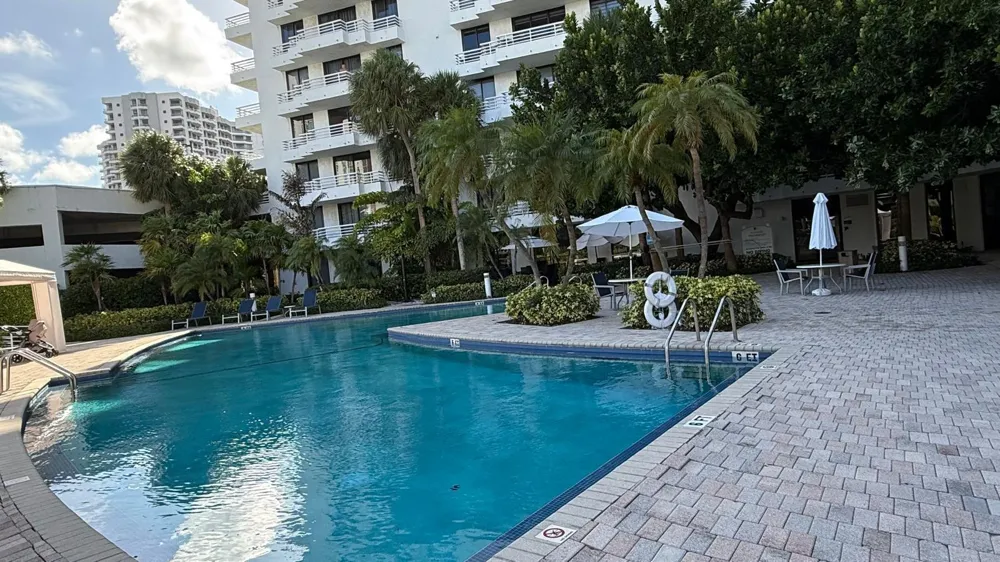3300 NE 192ND STREET #1706 Aventura, FL 33180