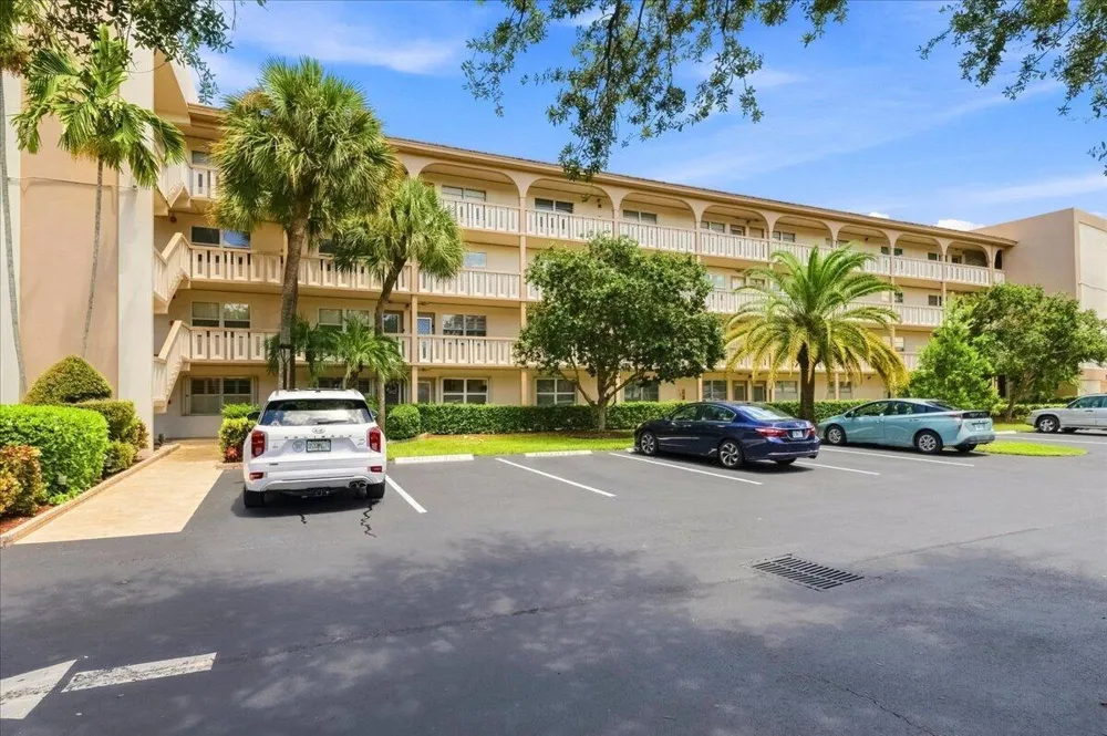 2304 LUCAYA LANE #C1 Coconut Creek, FL 33066