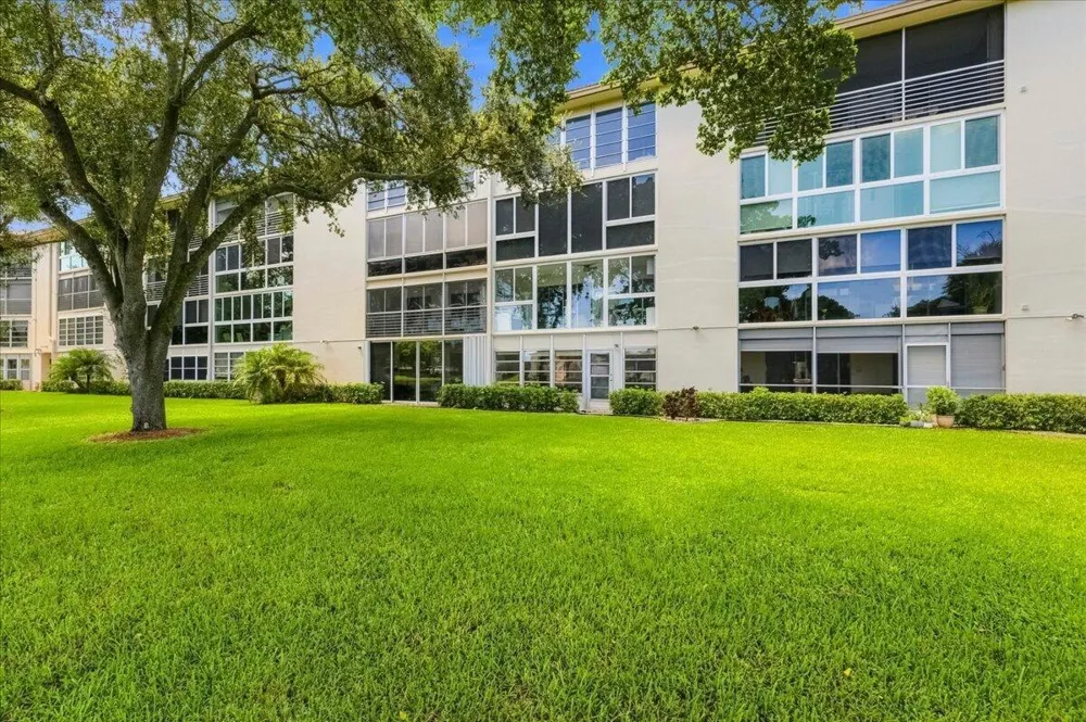2304 LUCAYA LANE #C1 Coconut Creek, FL 33066