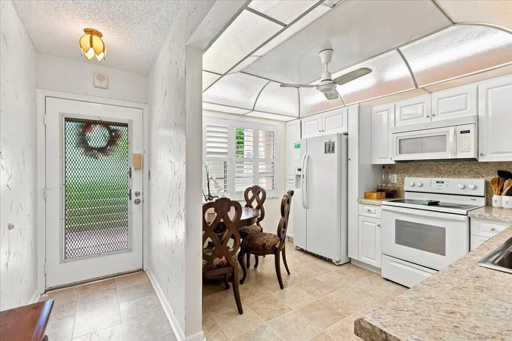 2304 LUCAYA LANE #C1 Coconut Creek, FL 33066