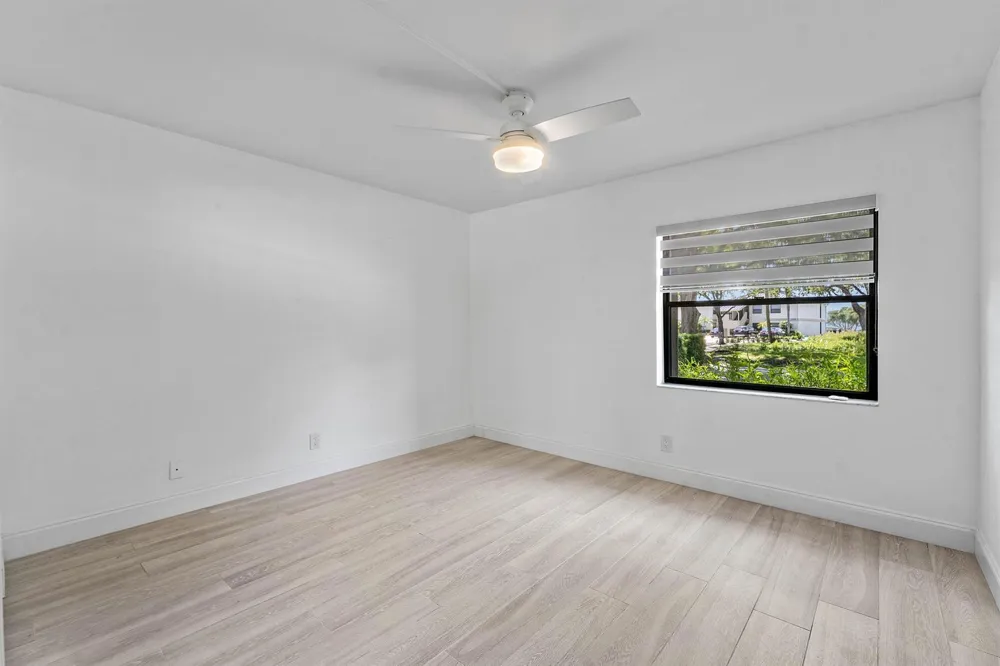 12870 Briarlake Drive #106 Palm Beach Gardens, FL 33418