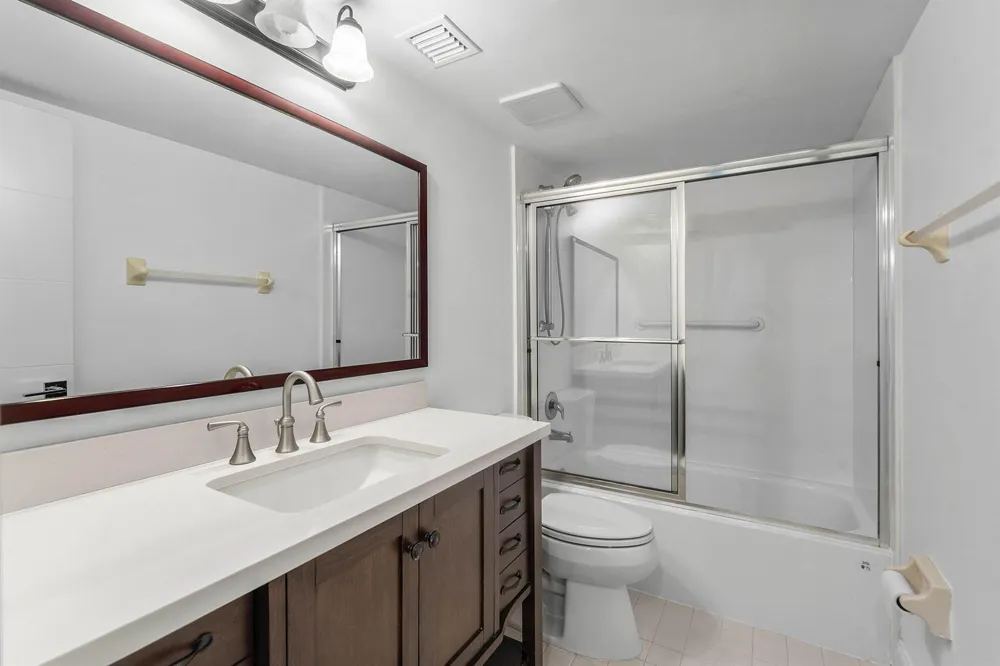 12870 Briarlake Drive #106 Palm Beach Gardens, FL 33418