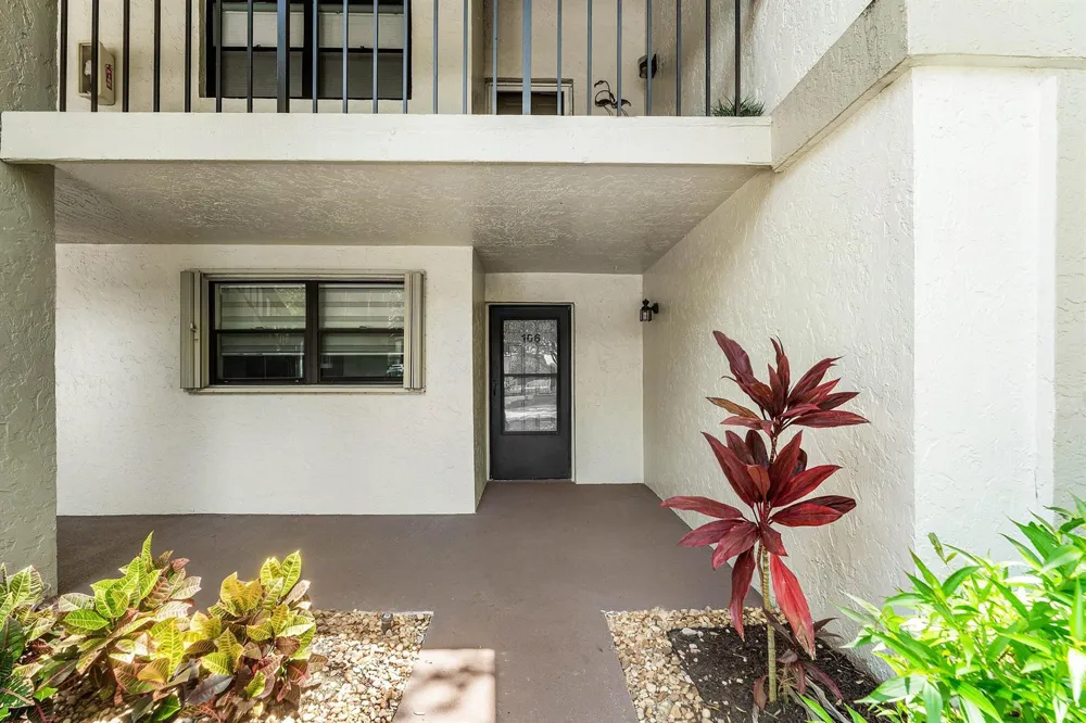 12870 Briarlake Drive #106 Palm Beach Gardens, FL 33418