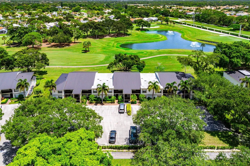 12870 Briarlake Drive #106 Palm Beach Gardens, FL 33418