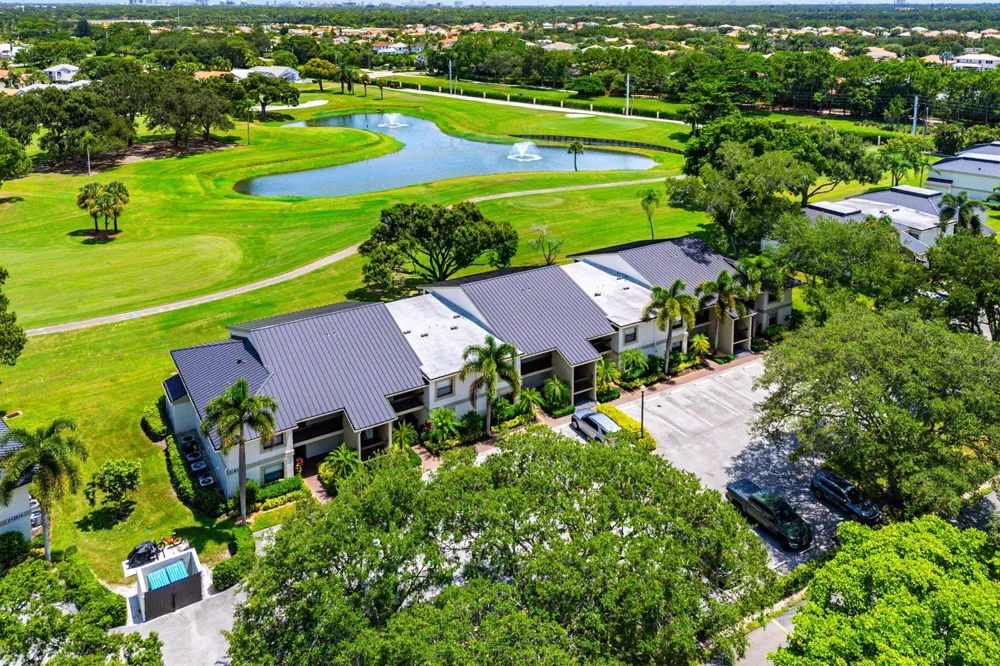 12870 Briarlake Drive #106 Palm Beach Gardens, FL 33418