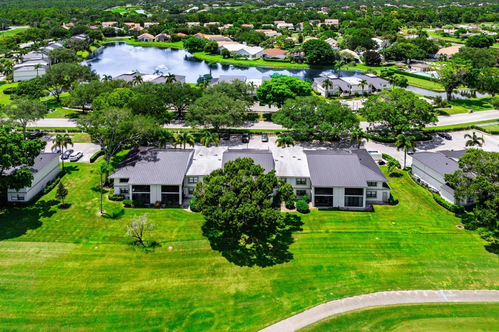 12870 Briarlake Drive #106 Palm Beach Gardens, FL 33418