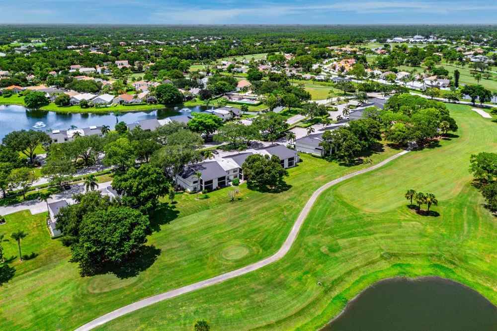 12870 Briarlake Drive #106 Palm Beach Gardens, FL 33418