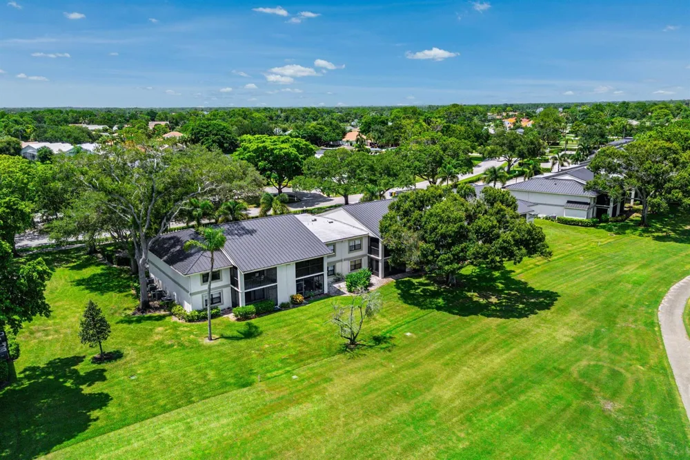 12870 Briarlake Drive #106 Palm Beach Gardens, FL 33418