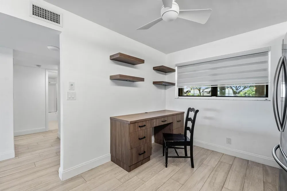 12870 Briarlake Drive #106 Palm Beach Gardens, FL 33418