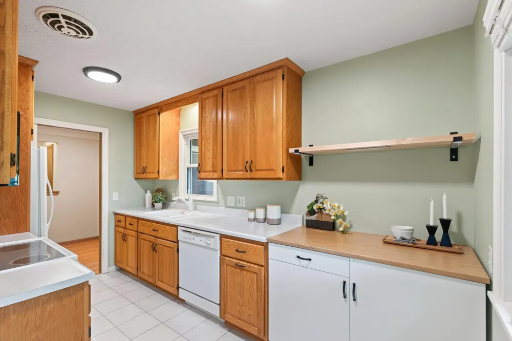 6917 39th Avenue Crystal, MN 55427