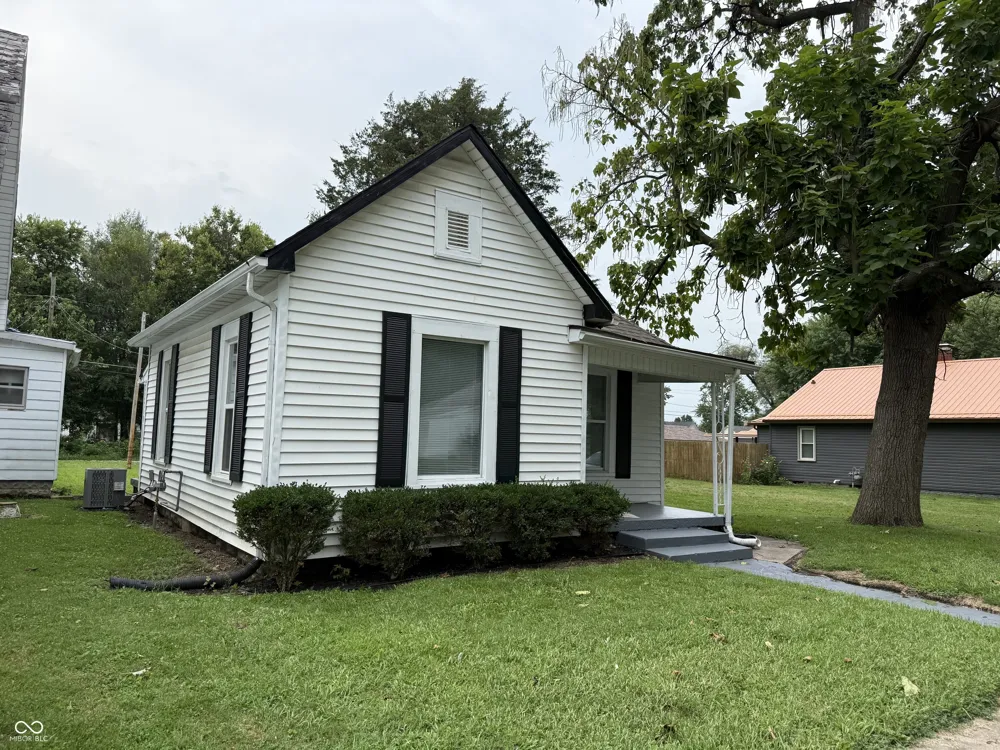 613 S 15th Street Terre Haute, IN 47807