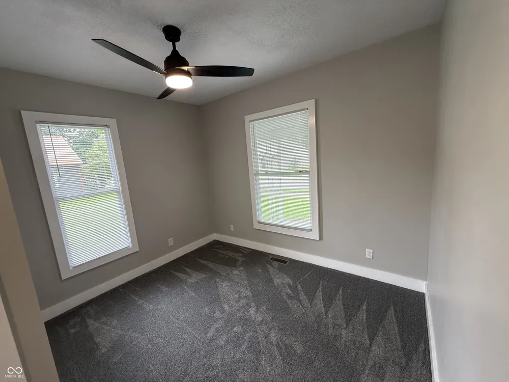 613 S 15th Street Terre Haute, IN 47807
