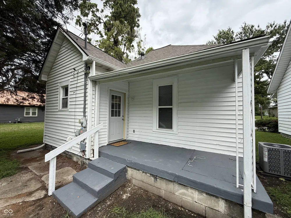 613 S 15th Street Terre Haute, IN 47807