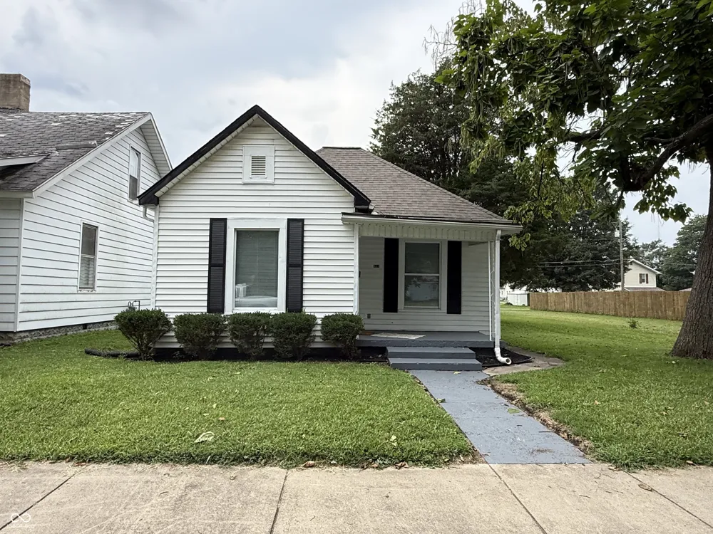 613 S 15th Street Terre Haute, IN 47807