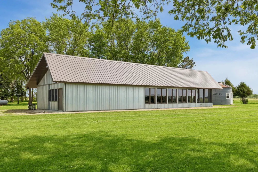 45543 216th Street Gaylord, MN 55334