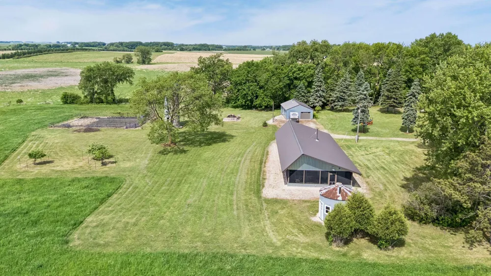 45543 216th Street Gaylord, MN 55334