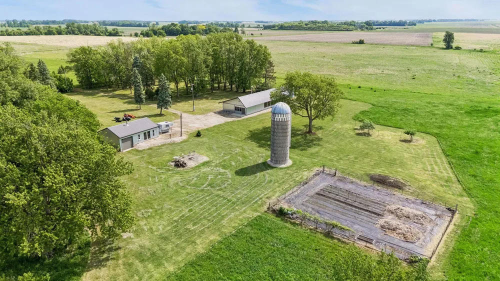 45543 216th Street Gaylord, MN 55334