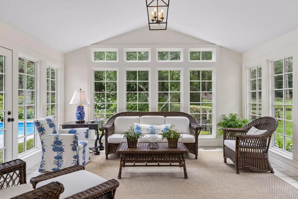 235 Hollander Road Wayzata, MN 55391