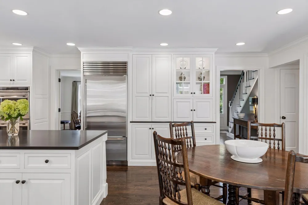 235 Hollander Road Wayzata, MN 55391