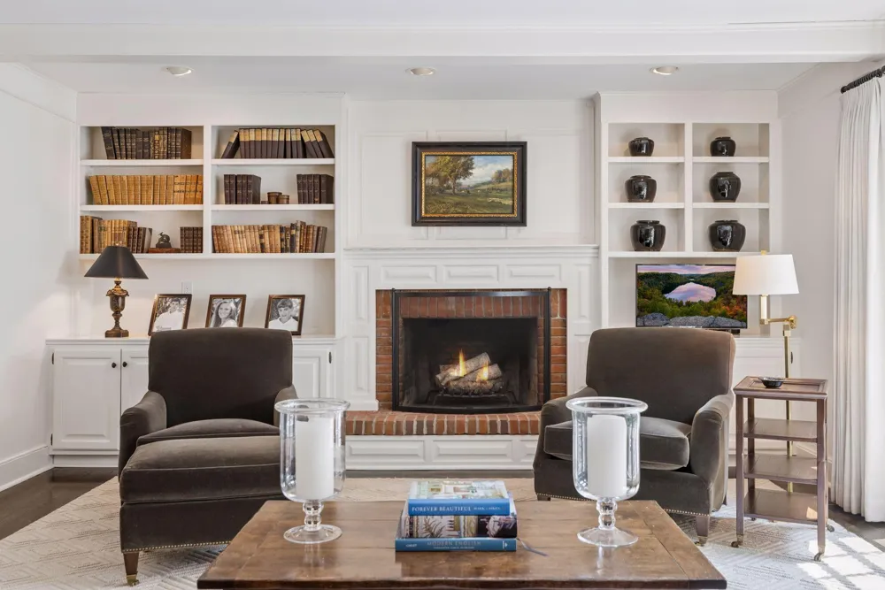 235 Hollander Road Wayzata, MN 55391