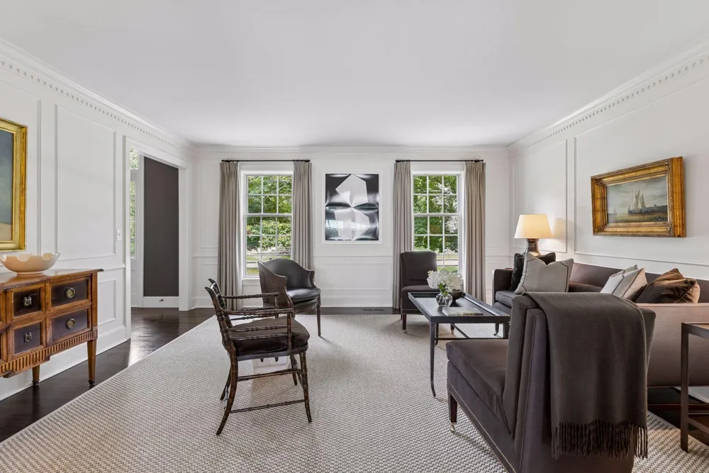 235 Hollander Road Wayzata, MN 55391