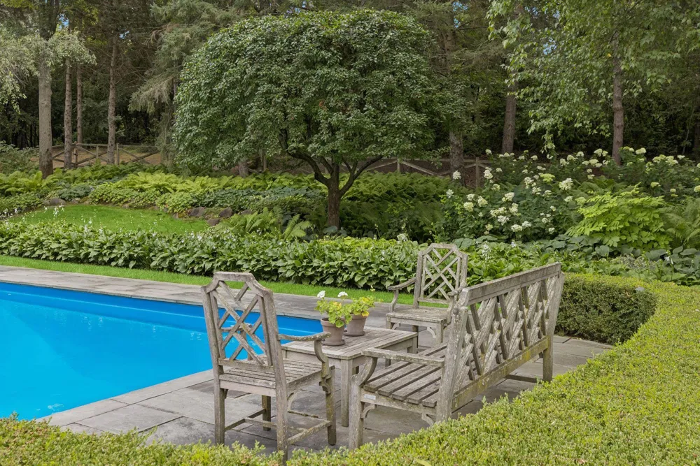 235 Hollander Road Wayzata, MN 55391