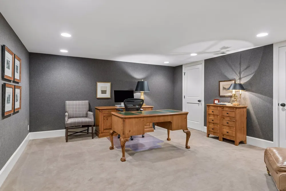 235 Hollander Road Wayzata, MN 55391