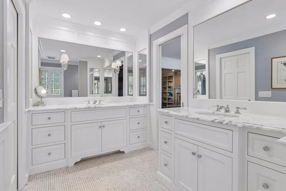 235 Hollander Road Wayzata, MN 55391