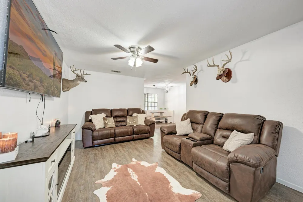 1407 W Avenue C Lampasas, TX 76550