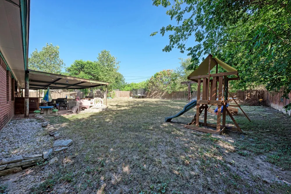 1407 W Avenue C Lampasas, TX 76550