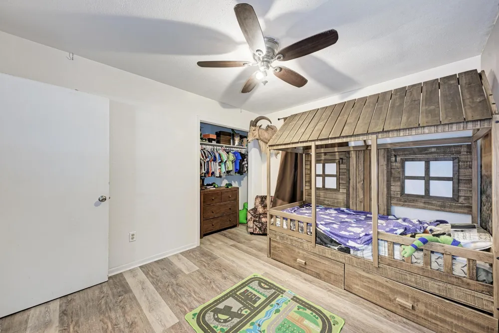 1407 W Avenue C Lampasas, TX 76550