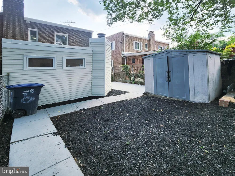 606 BRANDYWINE STREET SE Washington, DC 20032