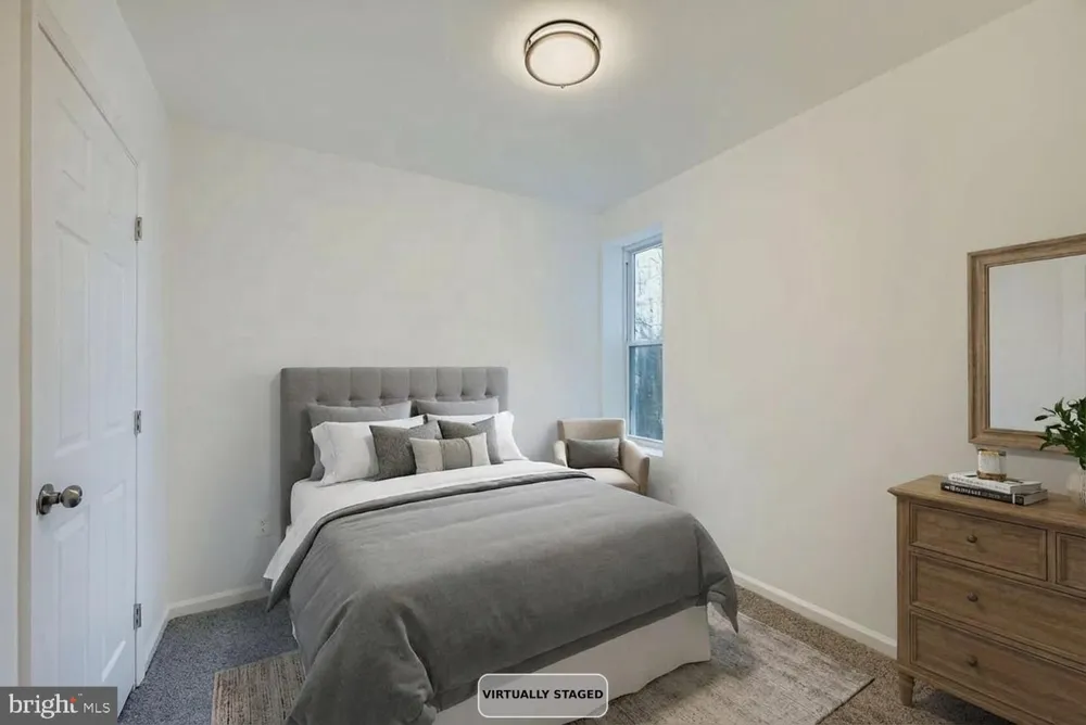 1006 E 20TH STREET Baltimore, MD 21218