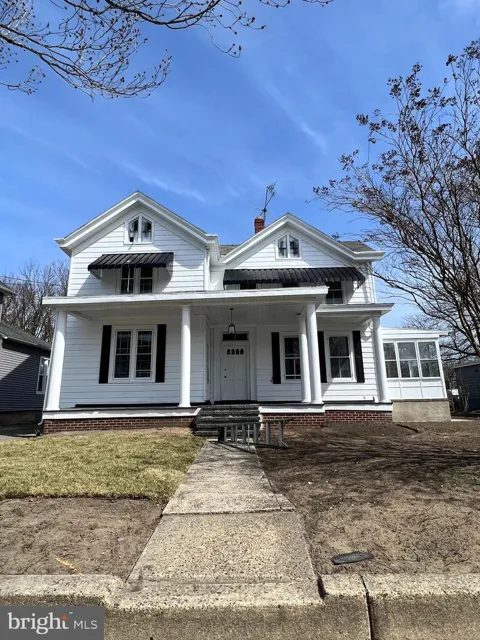 141 W MAIN STREET