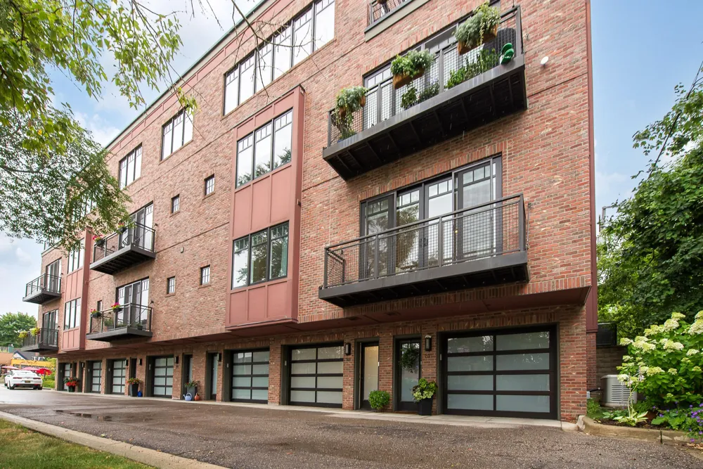 318 W Liberty Street #101 Ann Arbor, MI 48103