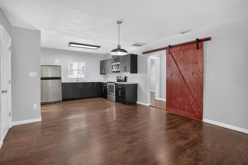 4104 ORANGE AVENUE SE Highland City, FL 33846