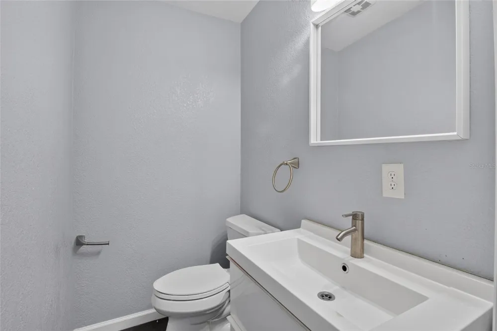 4104 ORANGE AVENUE SE Highland City, FL 33846