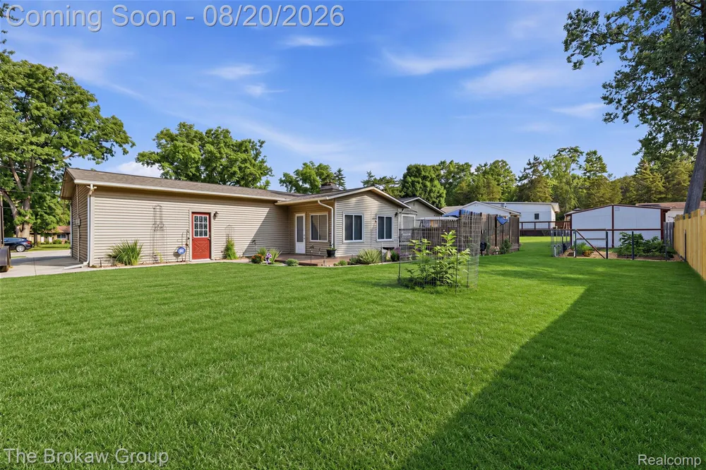 4474 Cedardale Lane Flushing Charter Township, MI 48433