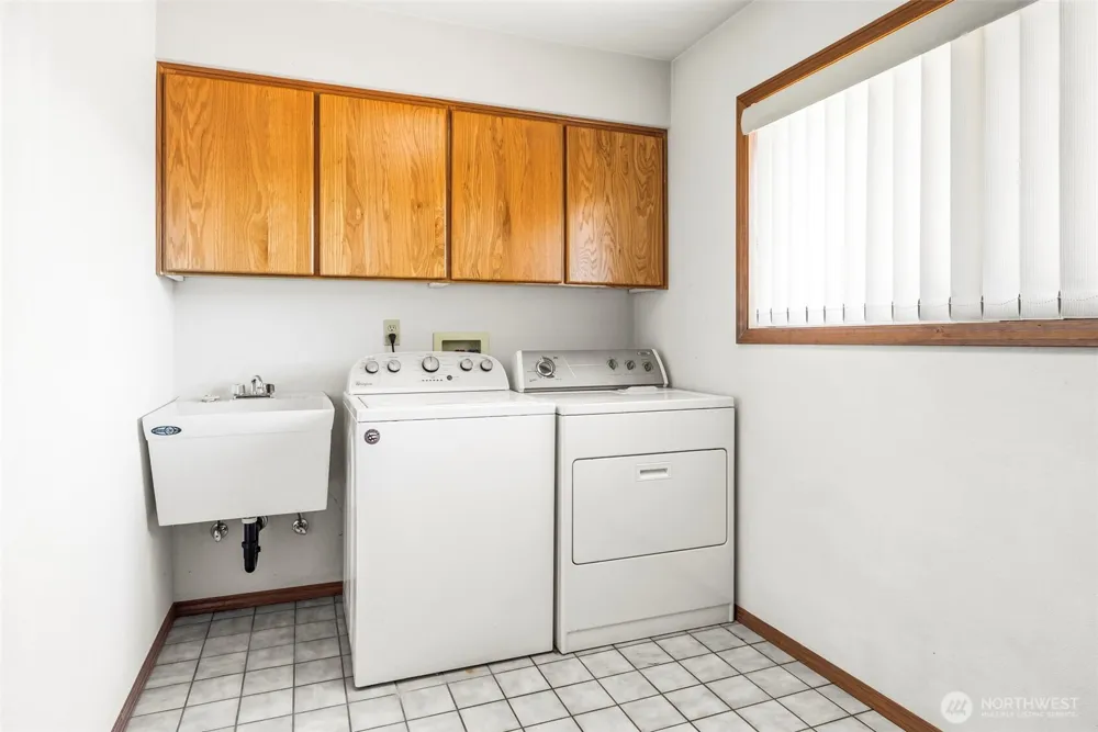 805 Luebke Road Toutle, WA 98649