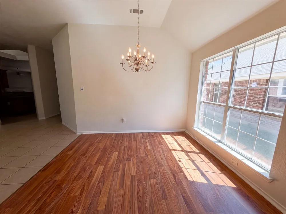 8526 Vista Grande Drive Dallas, TX 75249